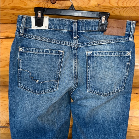 Free People NWOT West Coast Relaxed Flare Jeans Size 28 in Humble - Picture 12 of 13